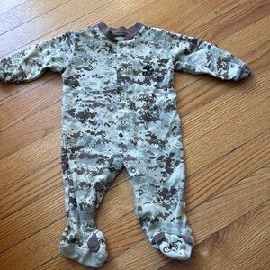 Marine infant footies